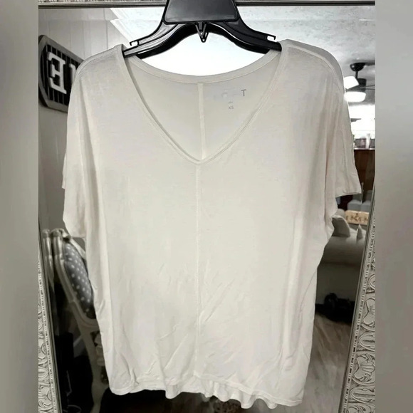 LOFT • Oversized Basics Tee - Picture 1 of 7